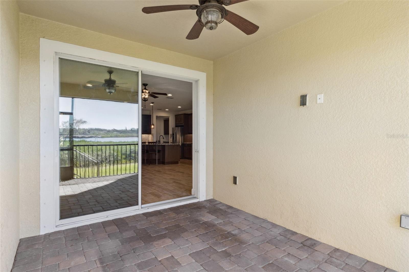 Image 18 of 50 For 9009 Palm Key Avenue