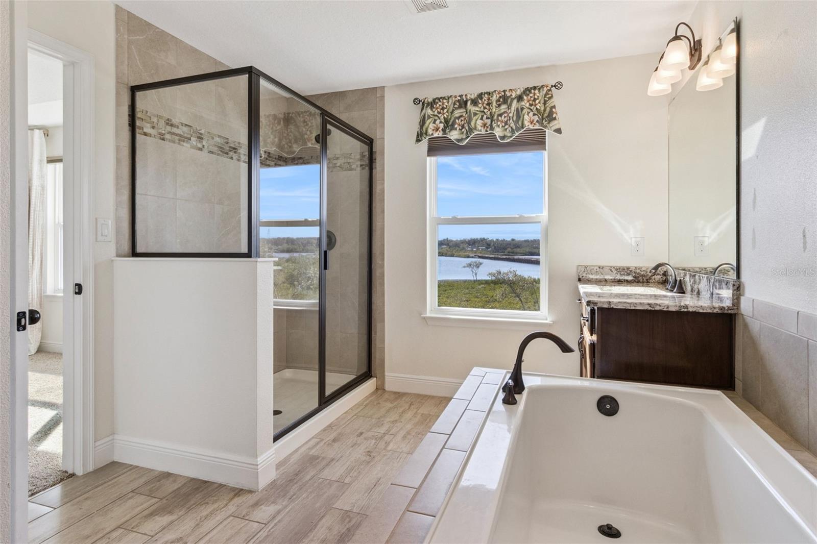 Image 26 of 50 For 9009 Palm Key Avenue