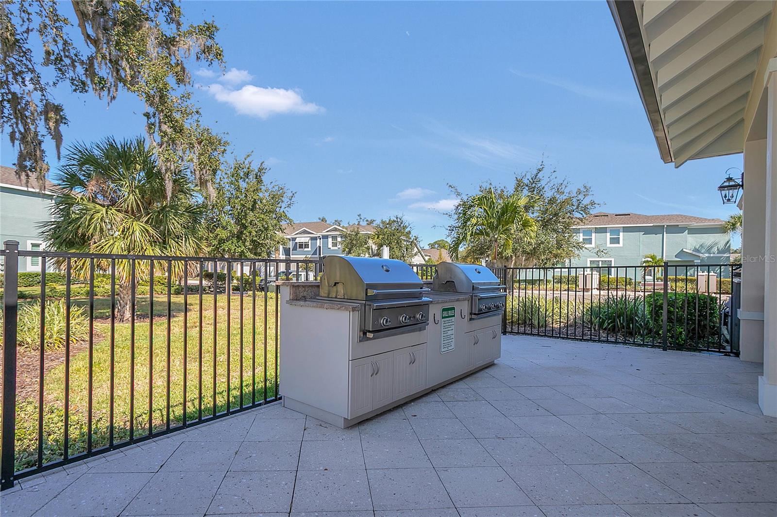 Image 46 of 50 For 9009 Palm Key Avenue