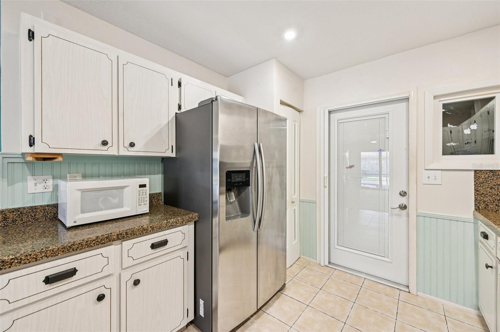 Image 12 of 54 For 332 Club Manor Drive