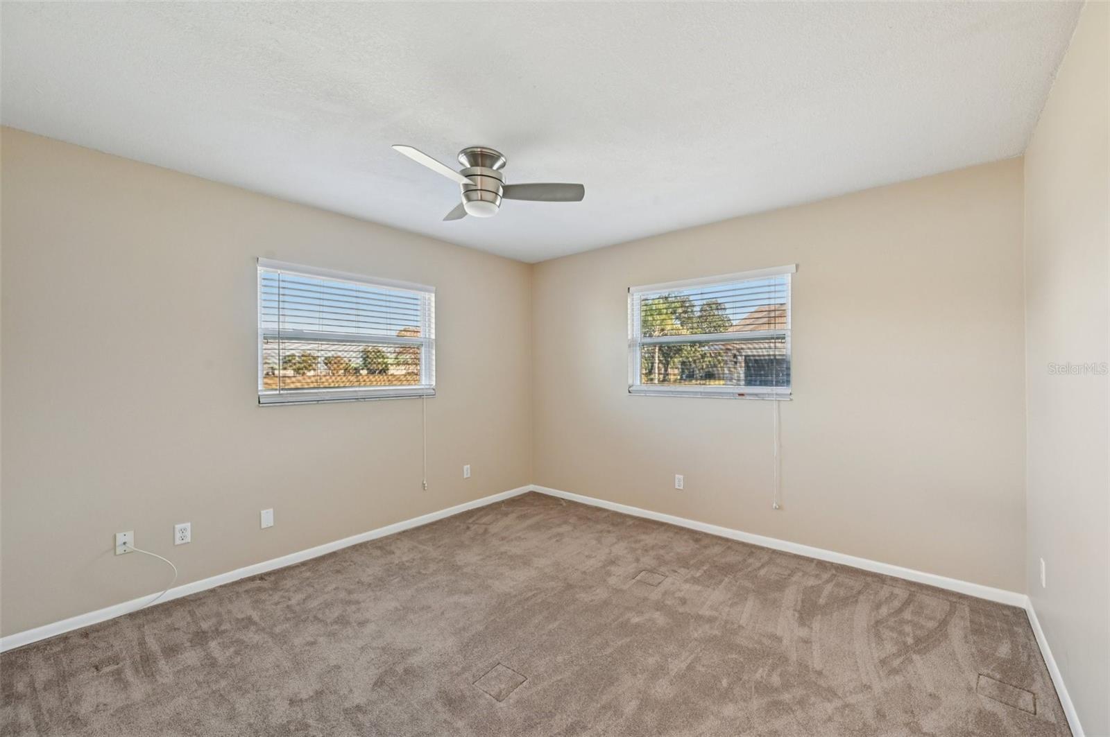 Image 22 of 54 For 332 Club Manor Drive