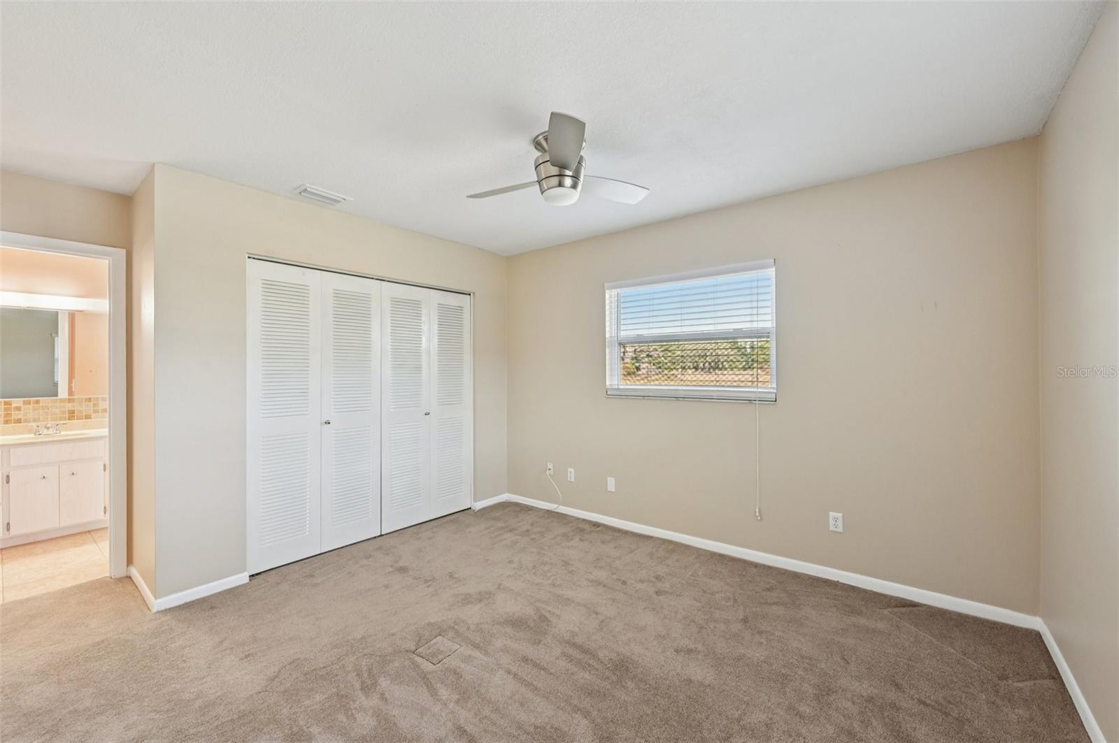 Image 24 of 54 For 332 Club Manor Drive