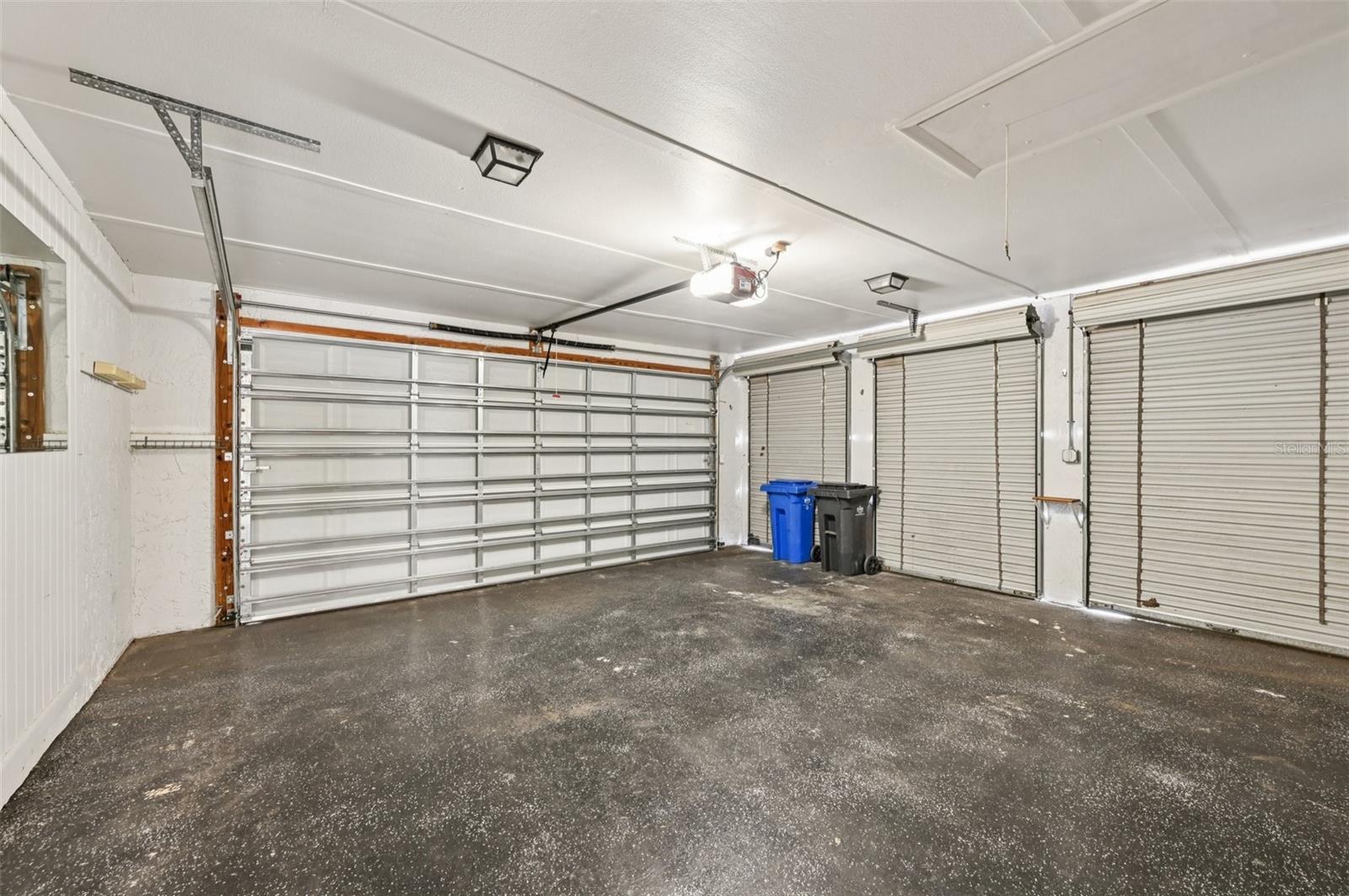 Image 32 of 54 For 332 Club Manor Drive