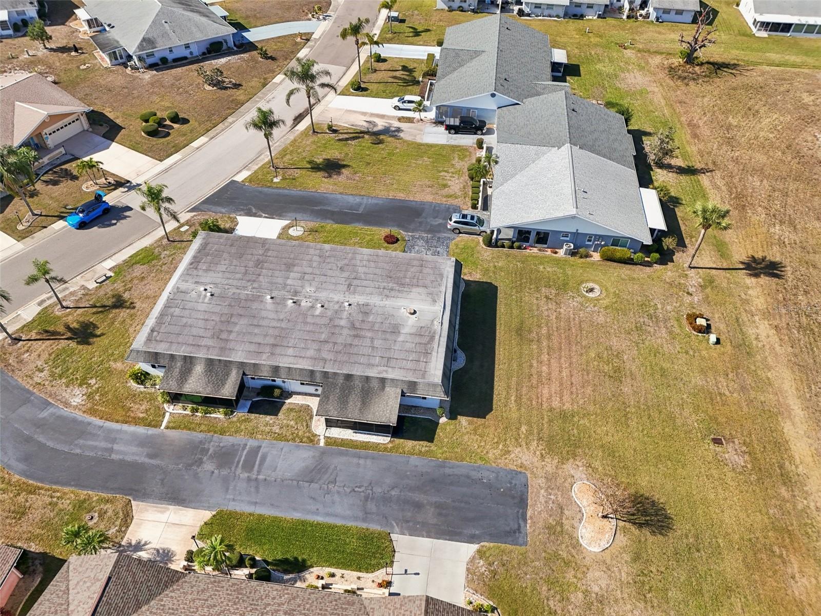 Image 40 of 54 For 332 Club Manor Drive