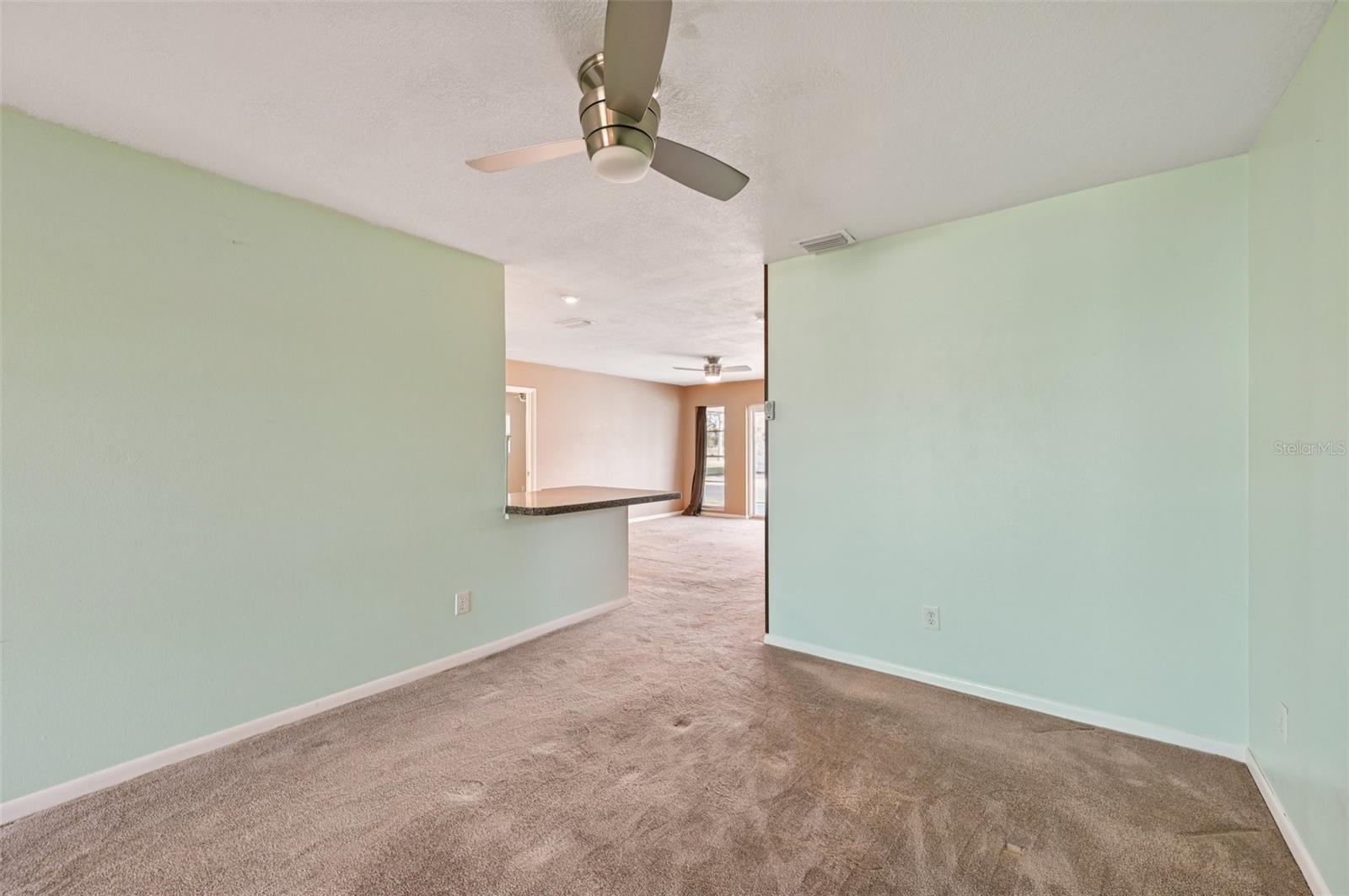 Image 8 of 54 For 332 Club Manor Drive