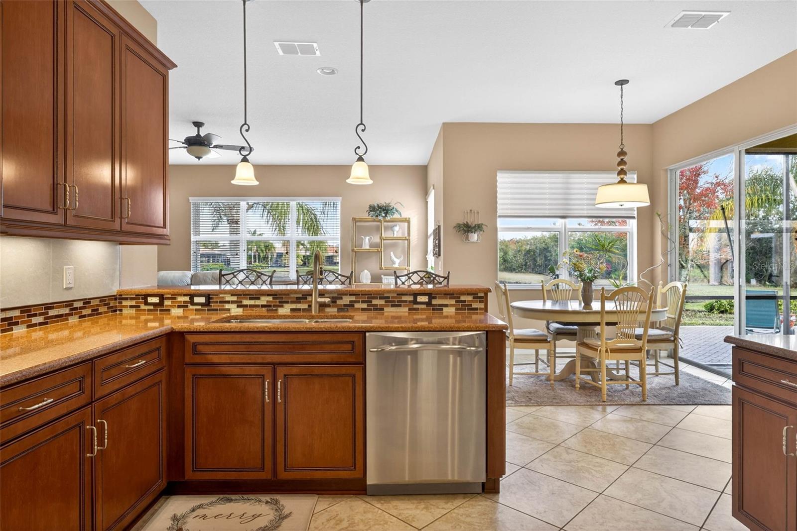 Image 17 of 62 For 16251 Diamond Bay Drive