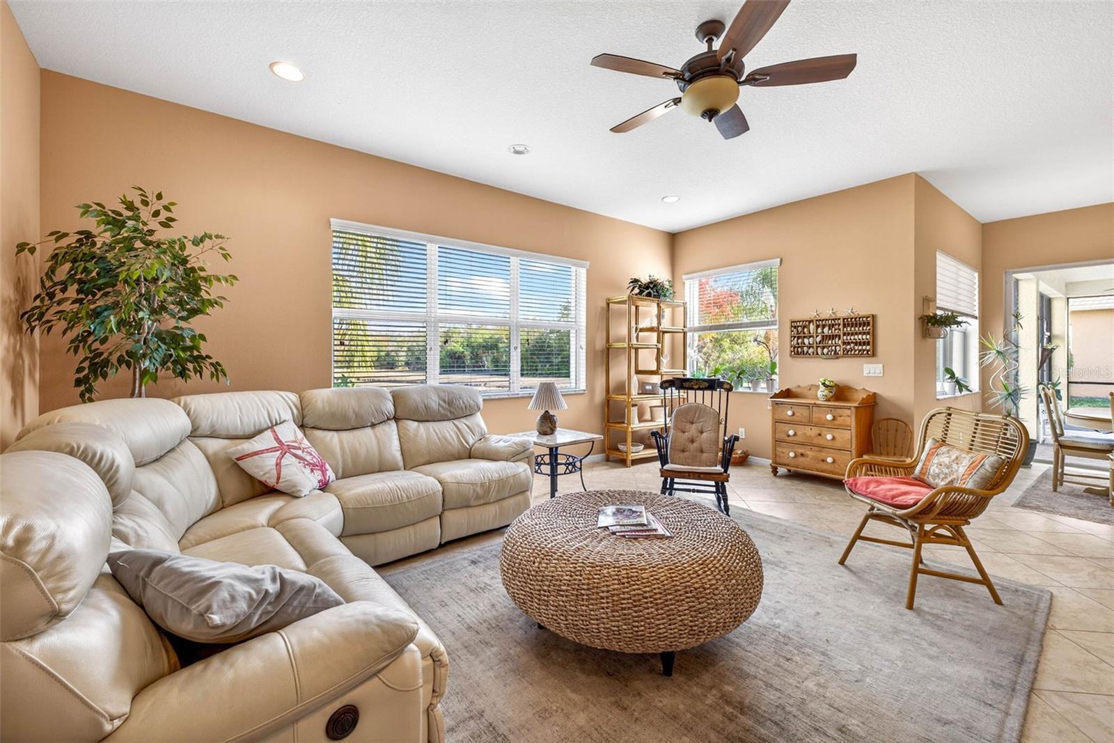 Image 22 of 62 For 16251 Diamond Bay Drive