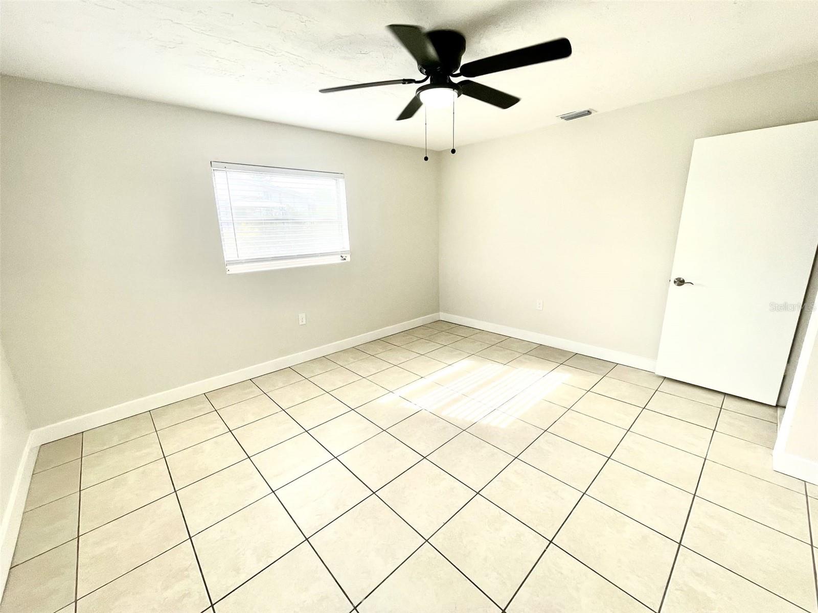 Listing photo id 9 for 102 Jefferson Street