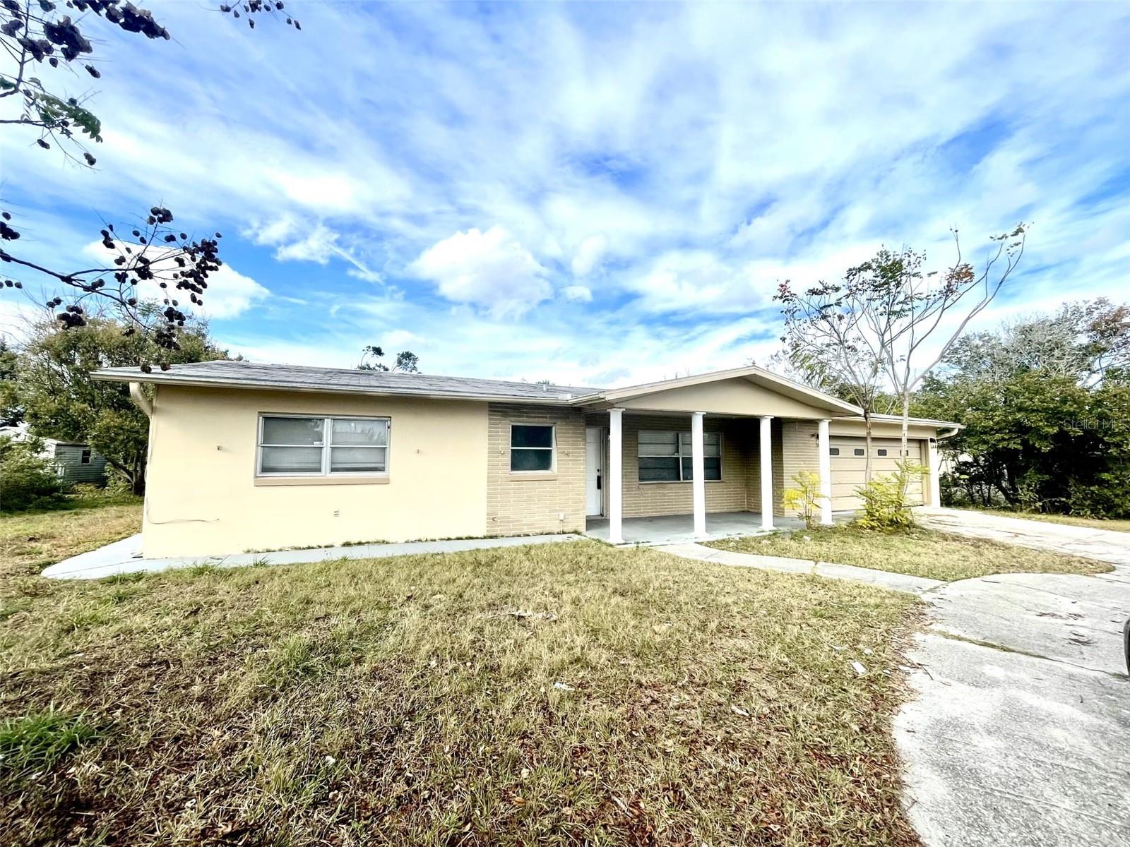 Listing photo id 1 for 102 Jefferson Street