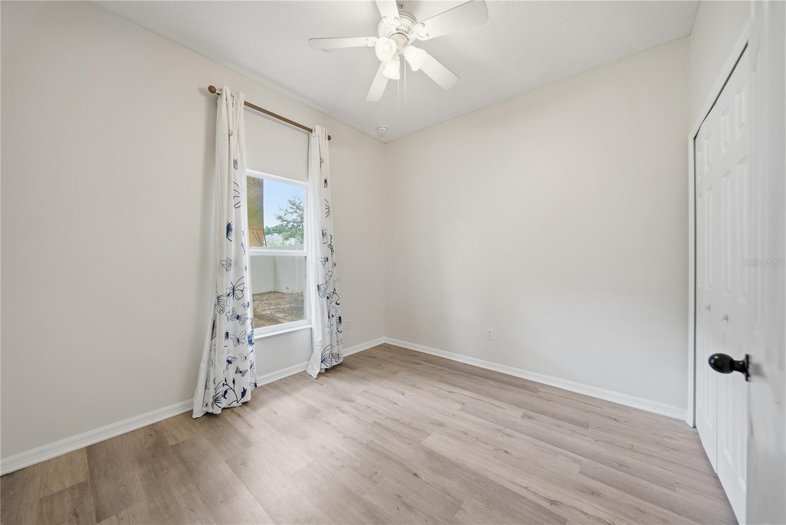 Image 14 of 40 For 26016 Singing Lark Court