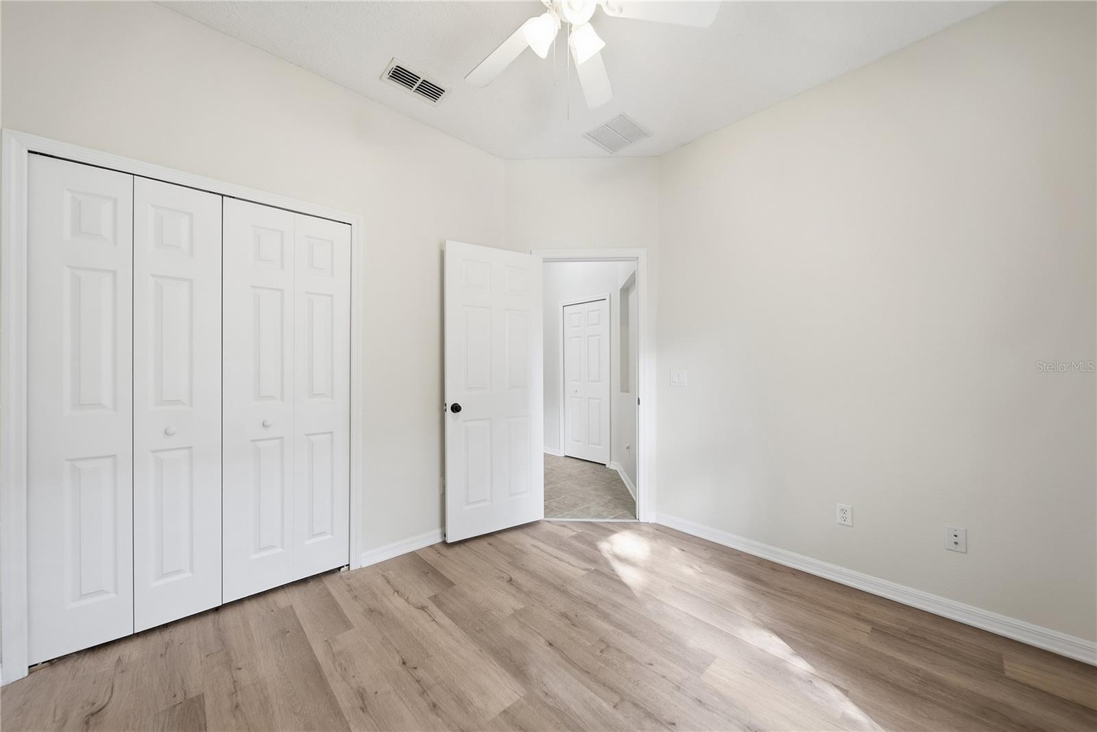 Image 15 of 40 For 26016 Singing Lark Court