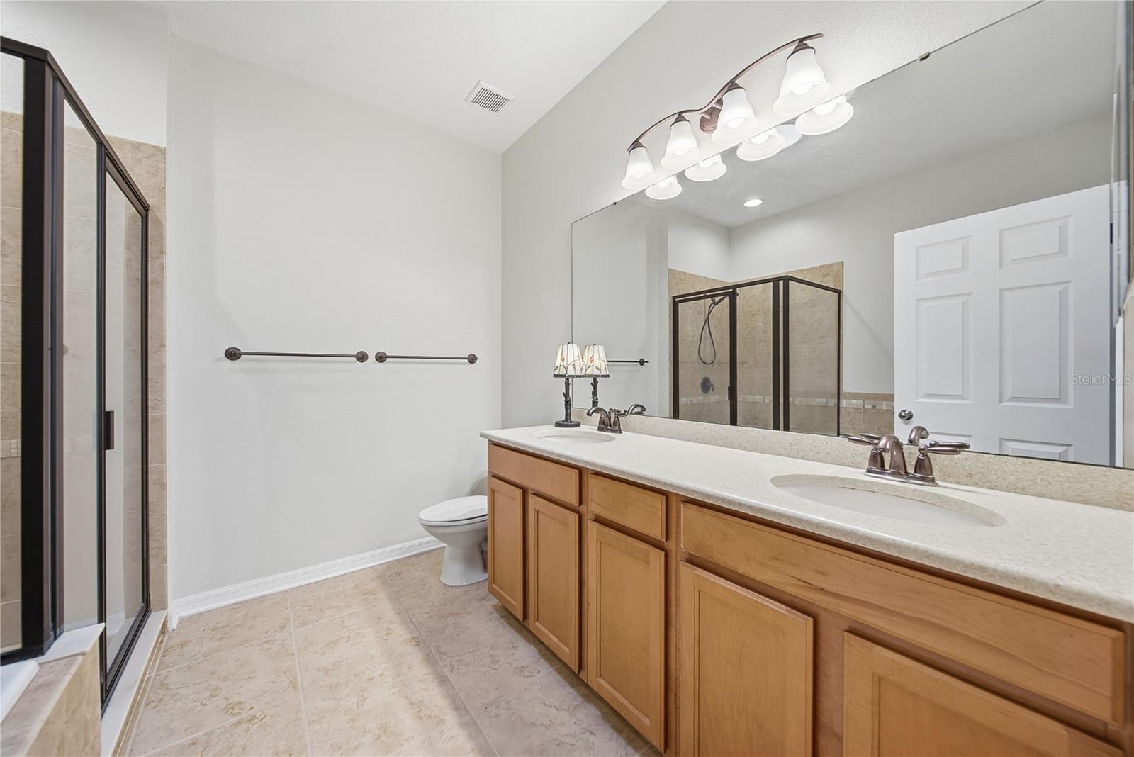 Image 23 of 40 For 26016 Singing Lark Court