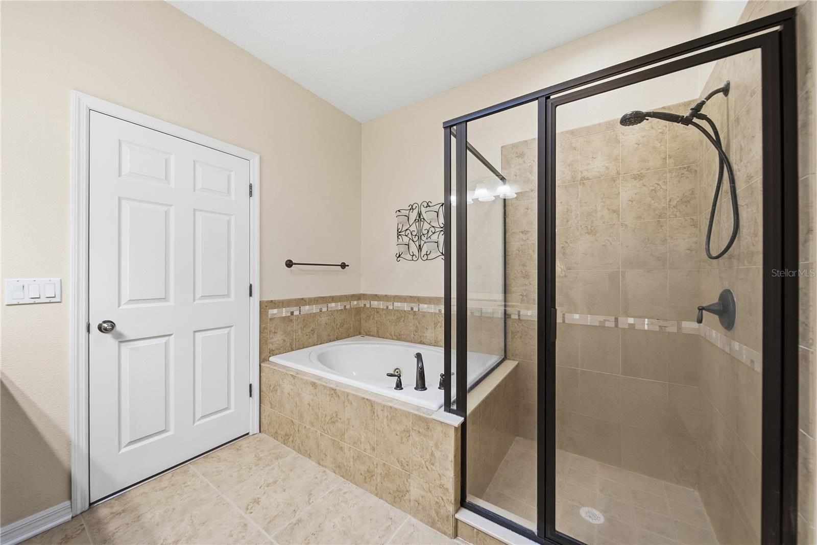 Image 24 of 40 For 26016 Singing Lark Court