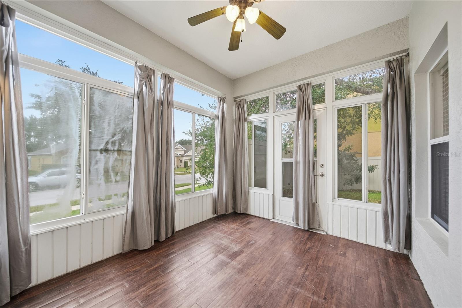 Image 30 of 40 For 26016 Singing Lark Court