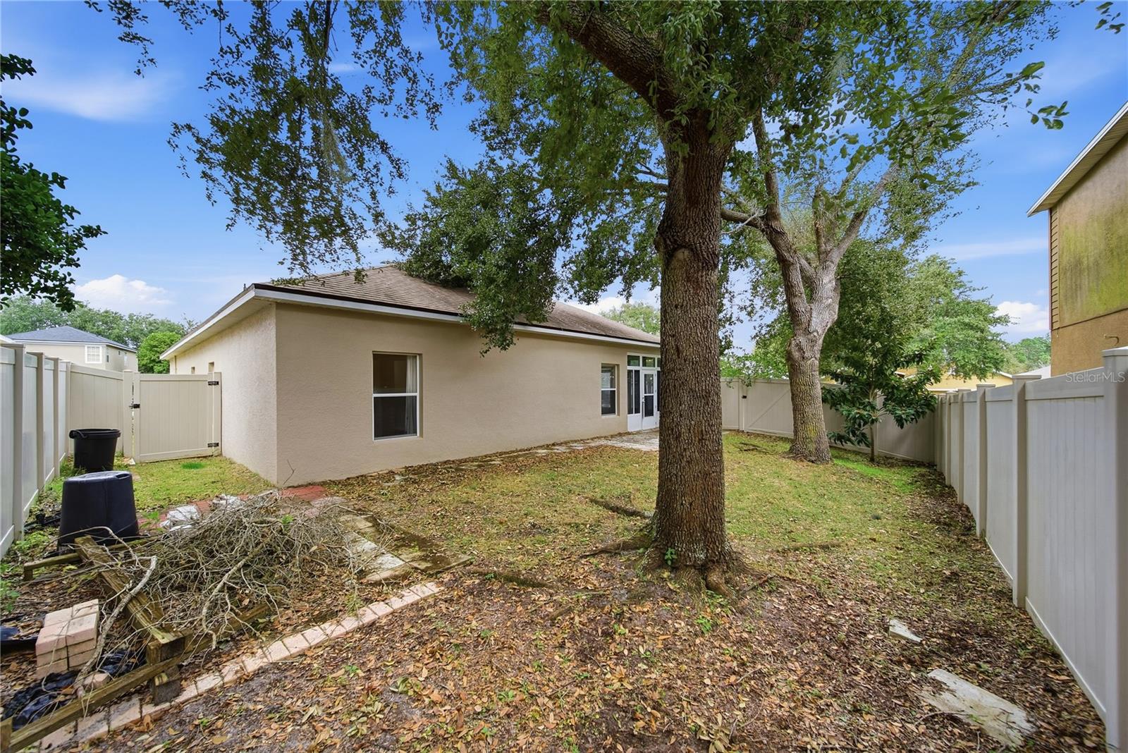 Image 38 of 40 For 26016 Singing Lark Court