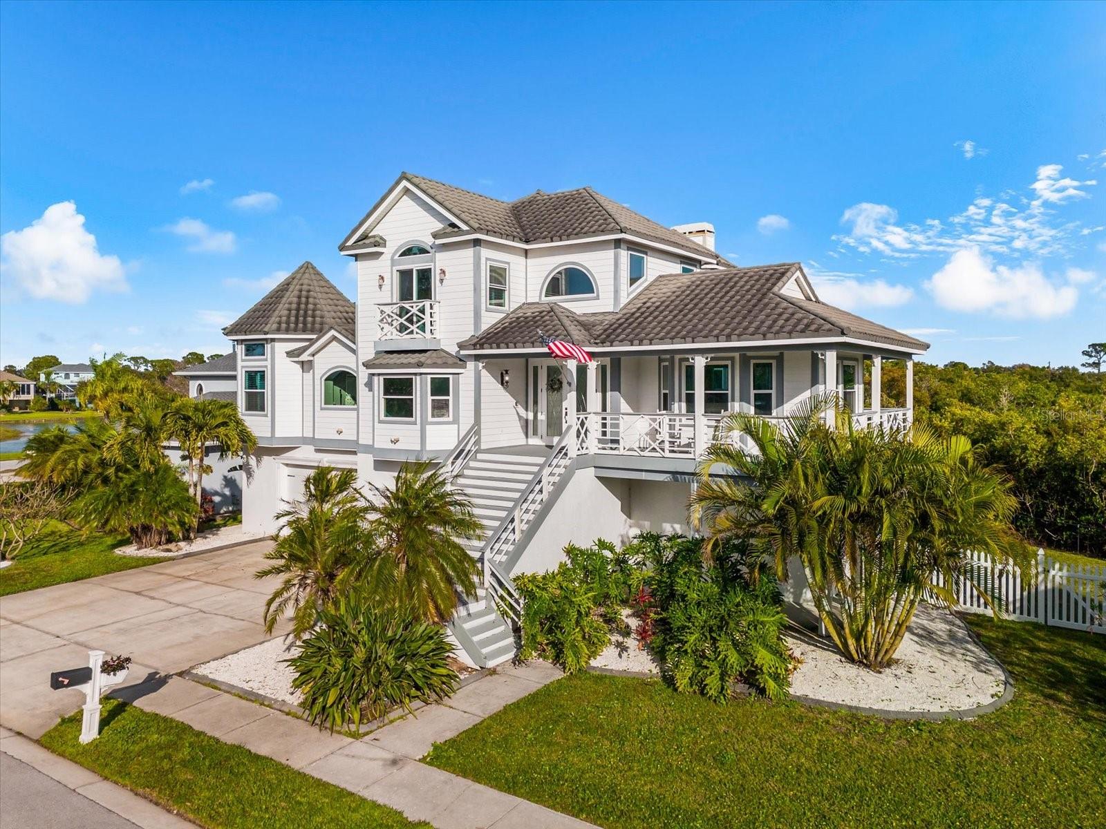 Details for 2002 Alexis Court, TARPON SPRINGS, FL 34689