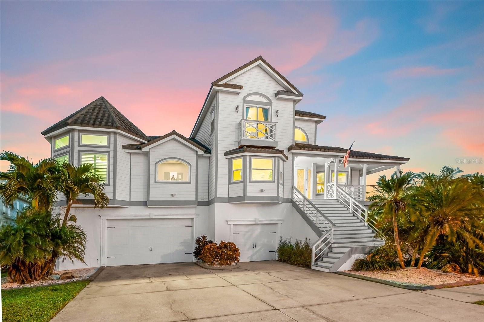 Image 2 of 100 For 2002 Alexis Court