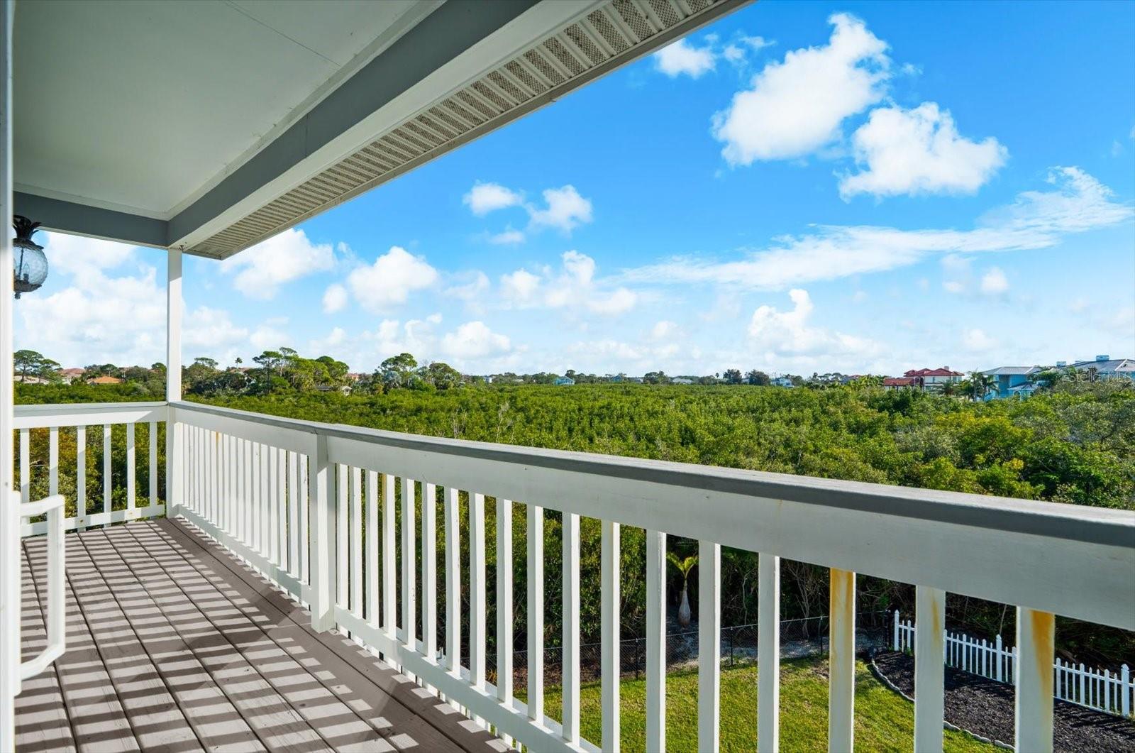 Image 20 of 100 For 2002 Alexis Court