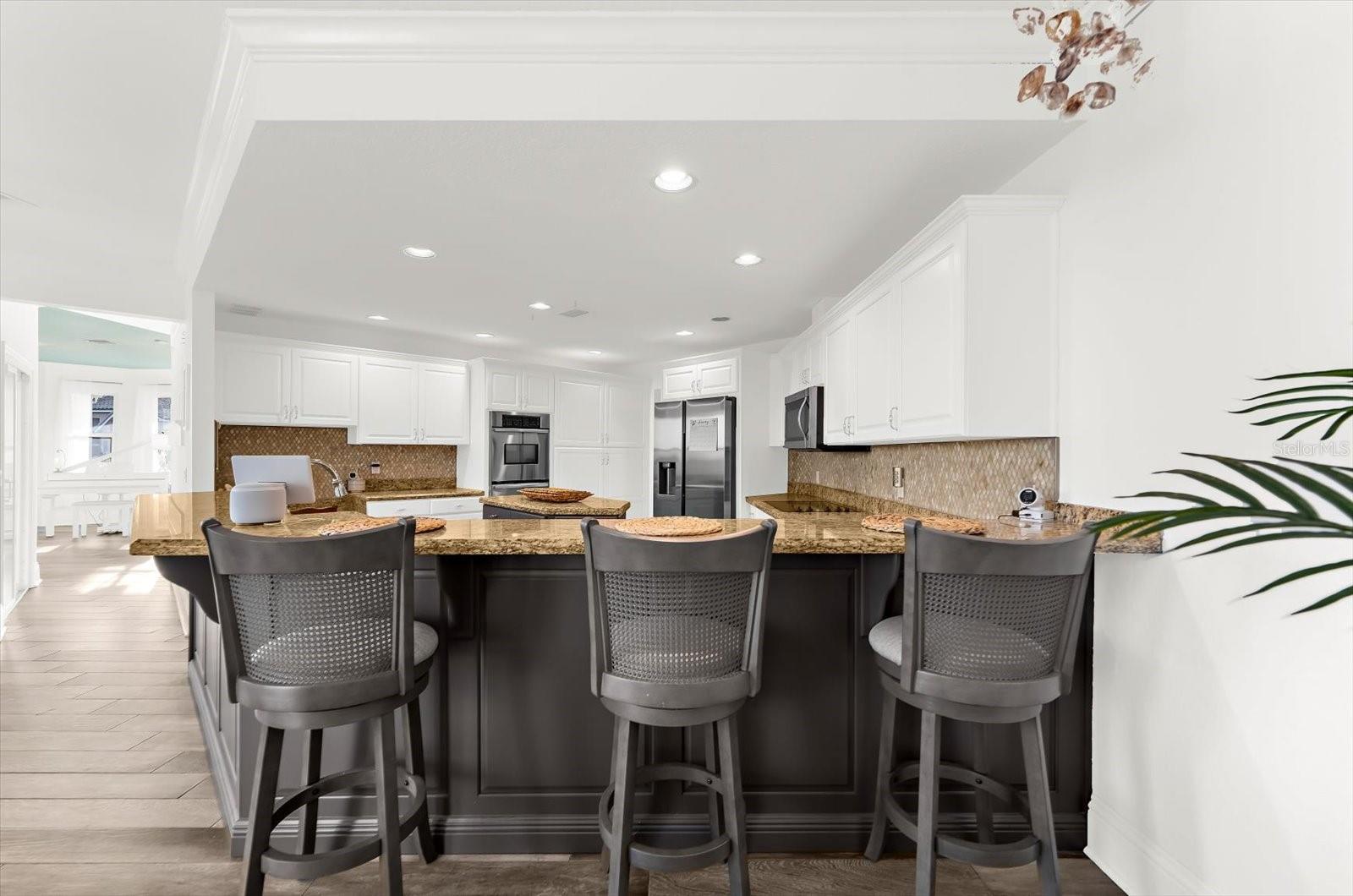 Image 36 of 100 For 2002 Alexis Court