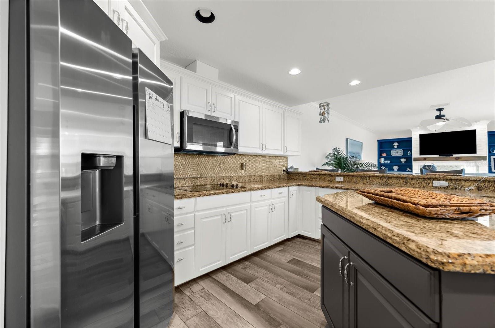 Image 51 of 100 For 2002 Alexis Court