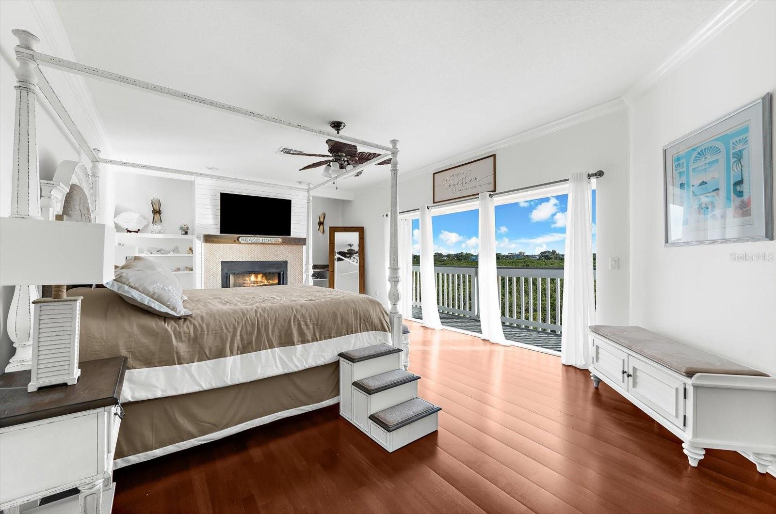 Image 7 of 100 For 2002 Alexis Court