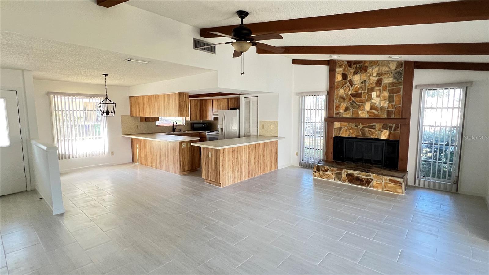 Image 5 of 18 For 10548 86th Avenue N