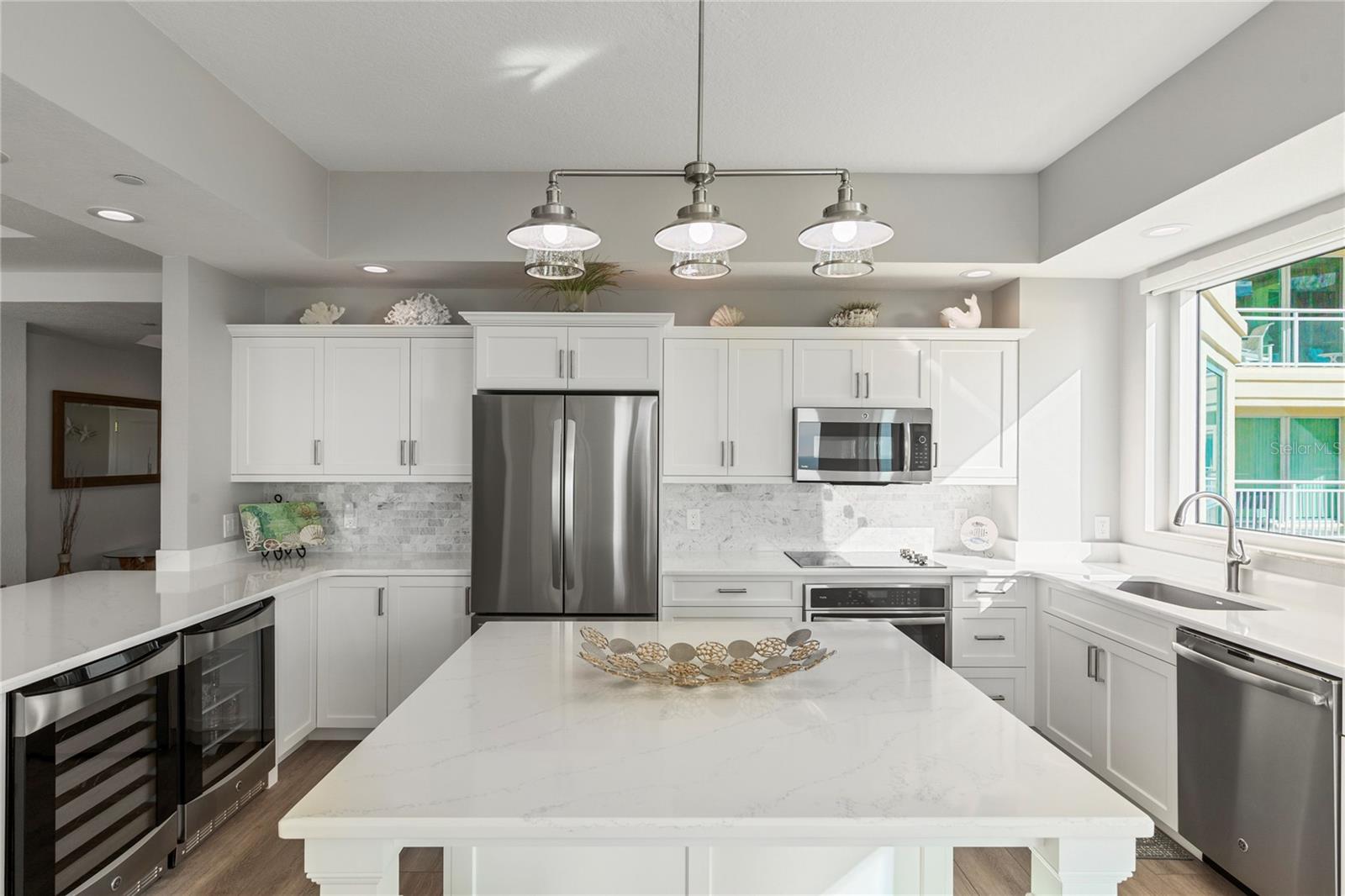 Image 10 of 58 For 1180 Gulf Boulevard 2001