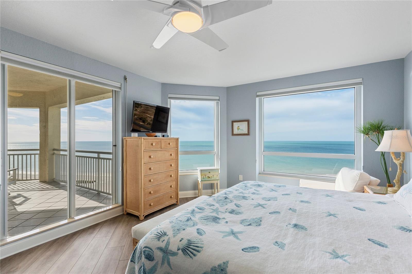 Image 24 of 58 For 1180 Gulf Boulevard 2001