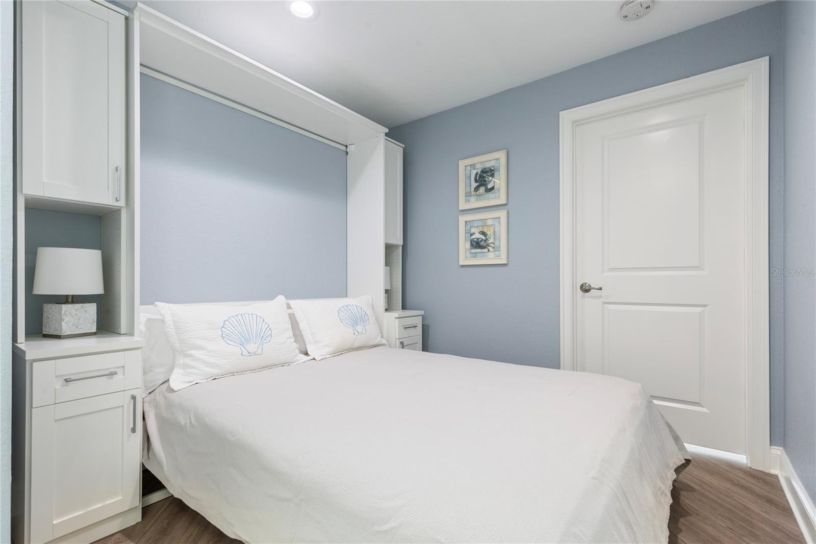 Image 30 of 58 For 1180 Gulf Boulevard 2001