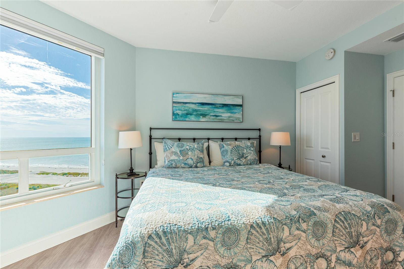 Image 31 of 58 For 1180 Gulf Boulevard 2001