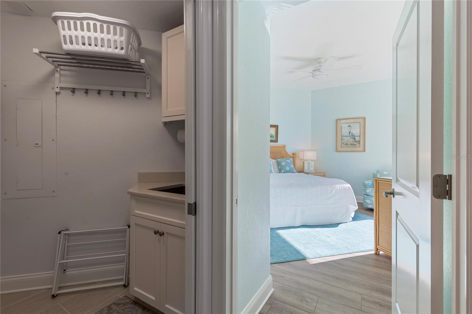 Image 37 of 58 For 1180 Gulf Boulevard 2001