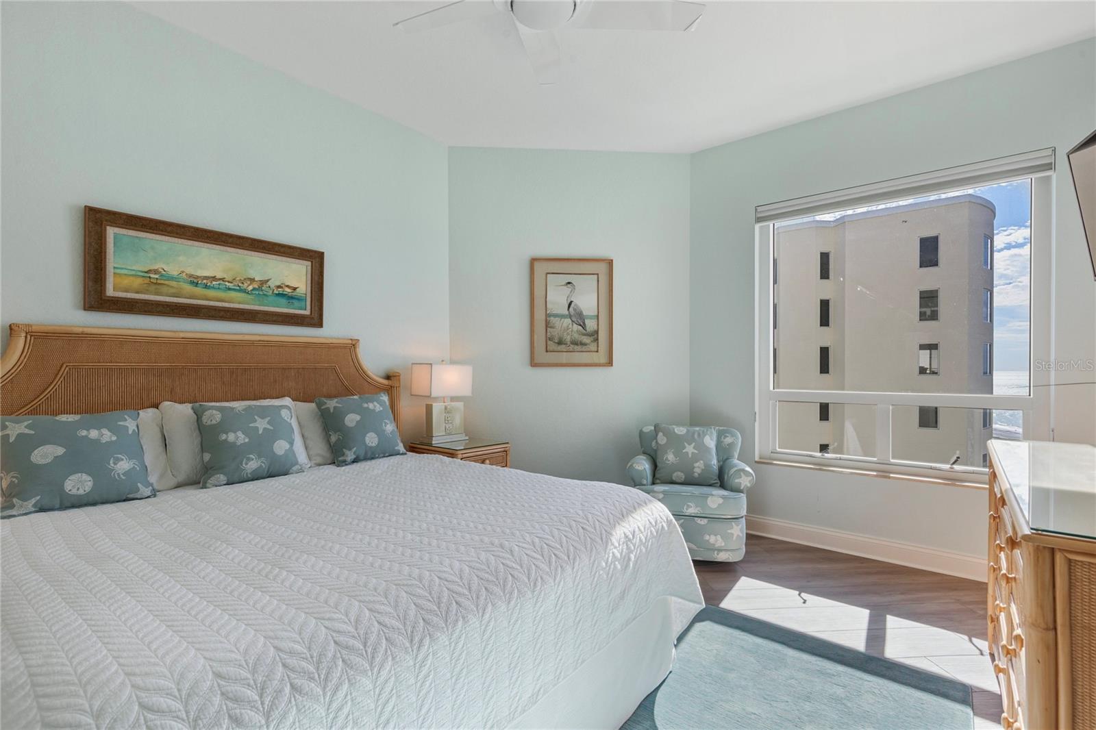 Image 39 of 58 For 1180 Gulf Boulevard 2001