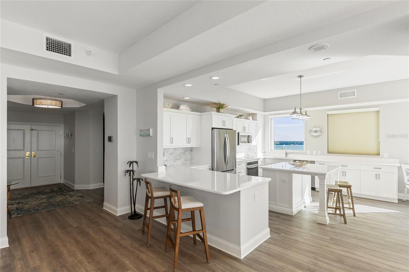 Image 7 of 58 For 1180 Gulf Boulevard 2001