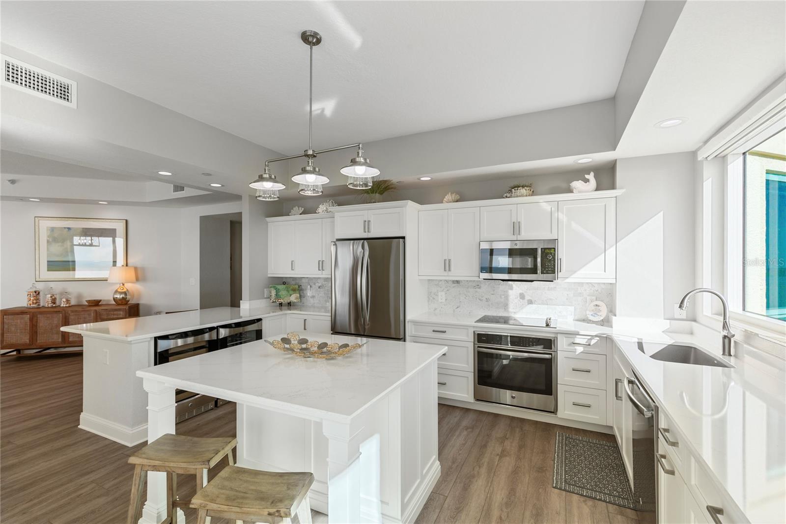 Image 9 of 58 For 1180 Gulf Boulevard 2001