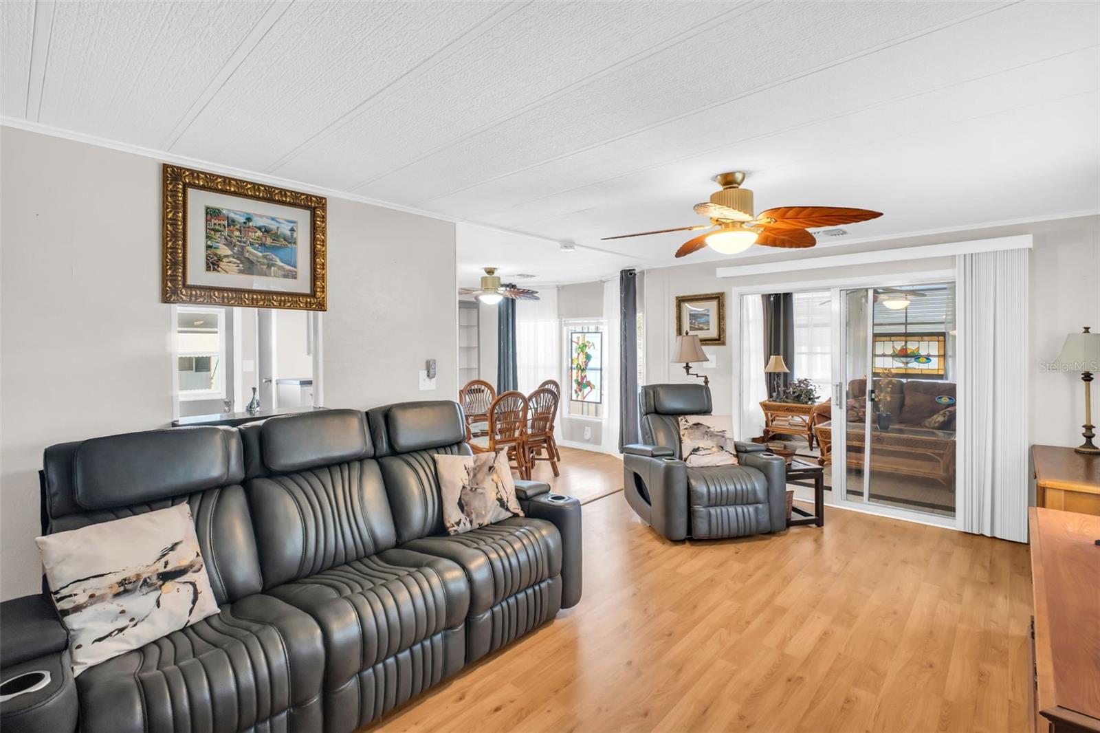 Image 13 of 58 For 2033 Maui Drive