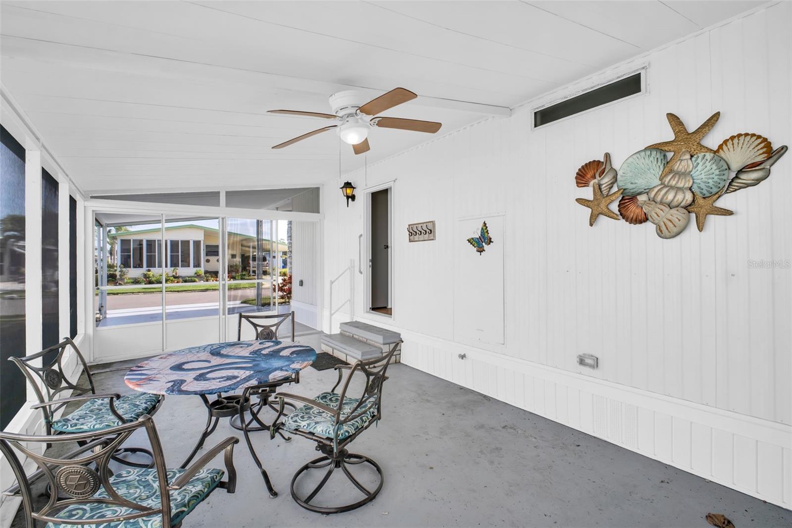 Image 16 of 58 For 2033 Maui Drive