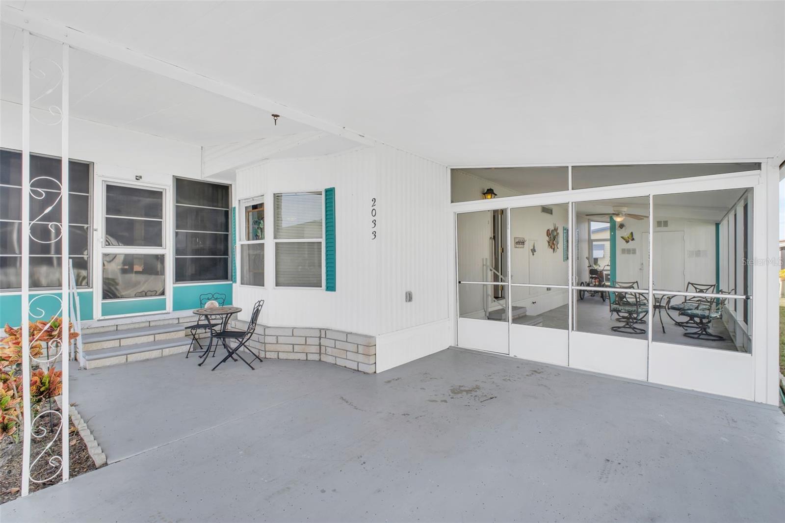 Image 17 of 58 For 2033 Maui Drive