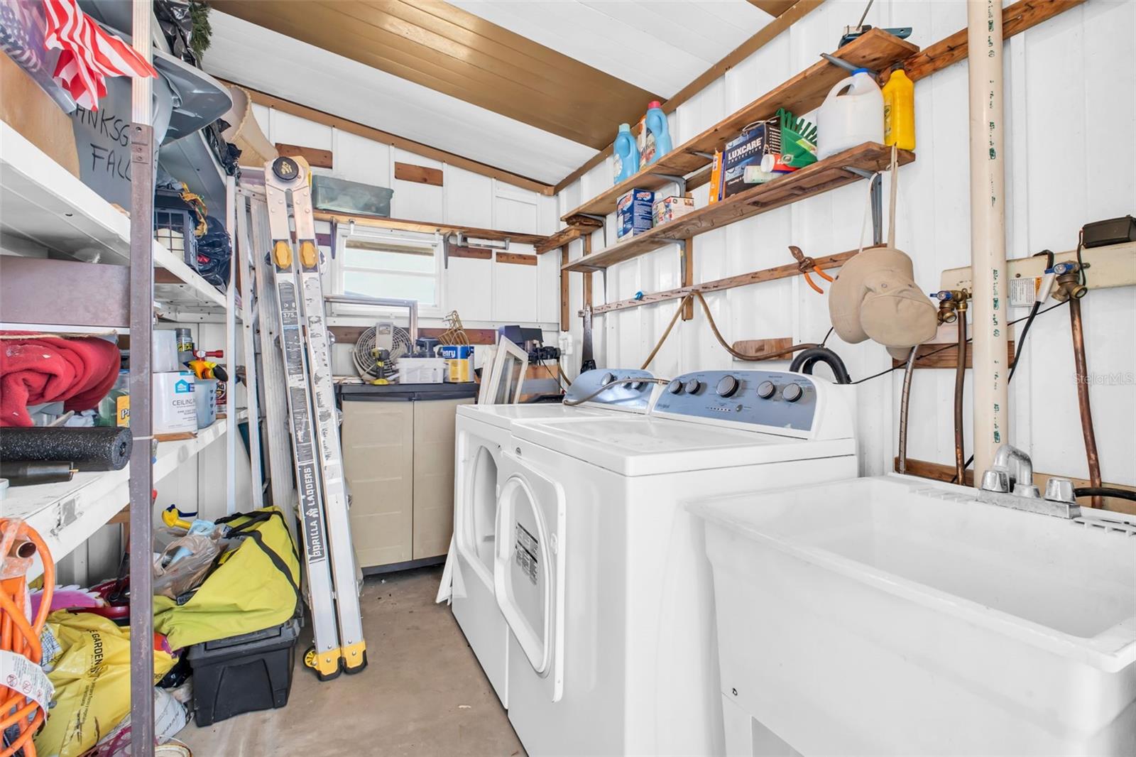 Image 18 of 58 For 2033 Maui Drive