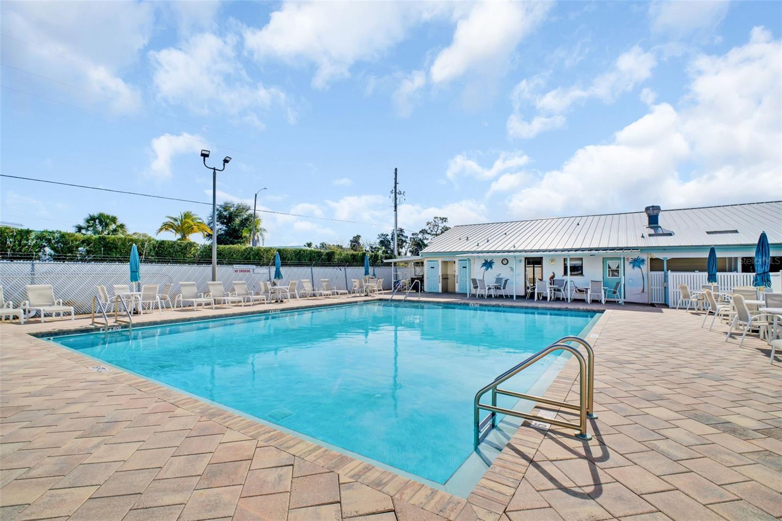 Image 24 of 58 For 2033 Maui Drive