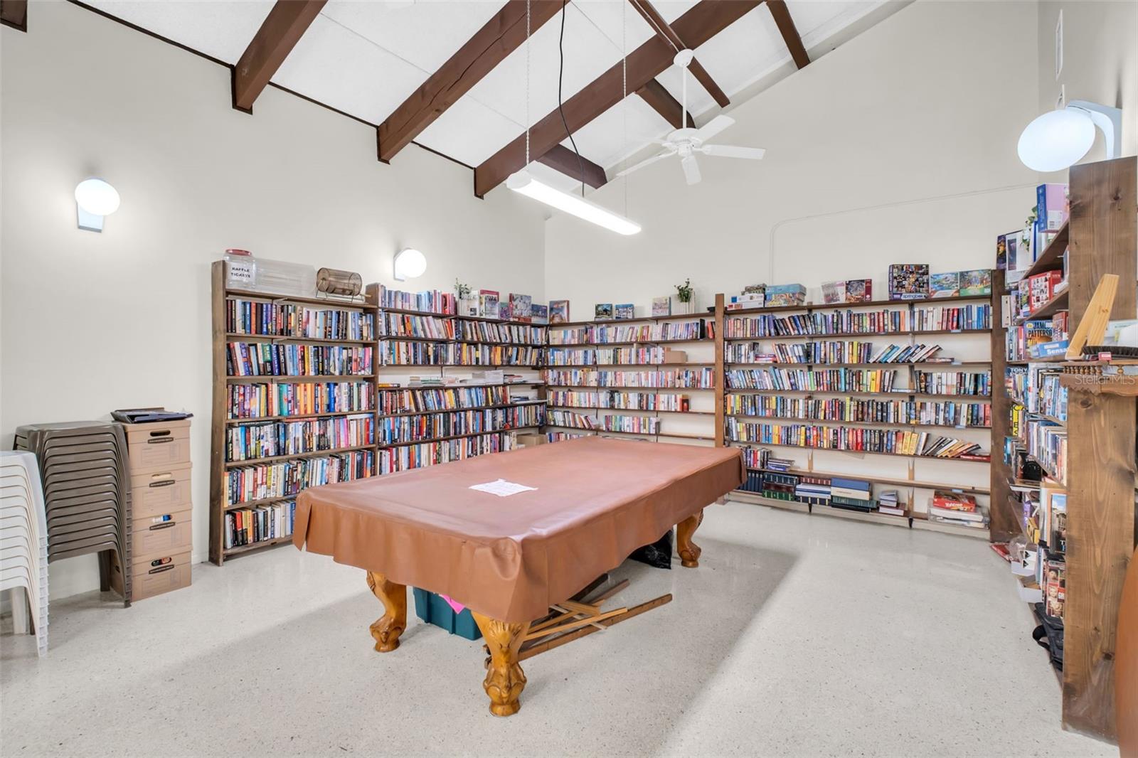 Image 29 of 58 For 2033 Maui Drive