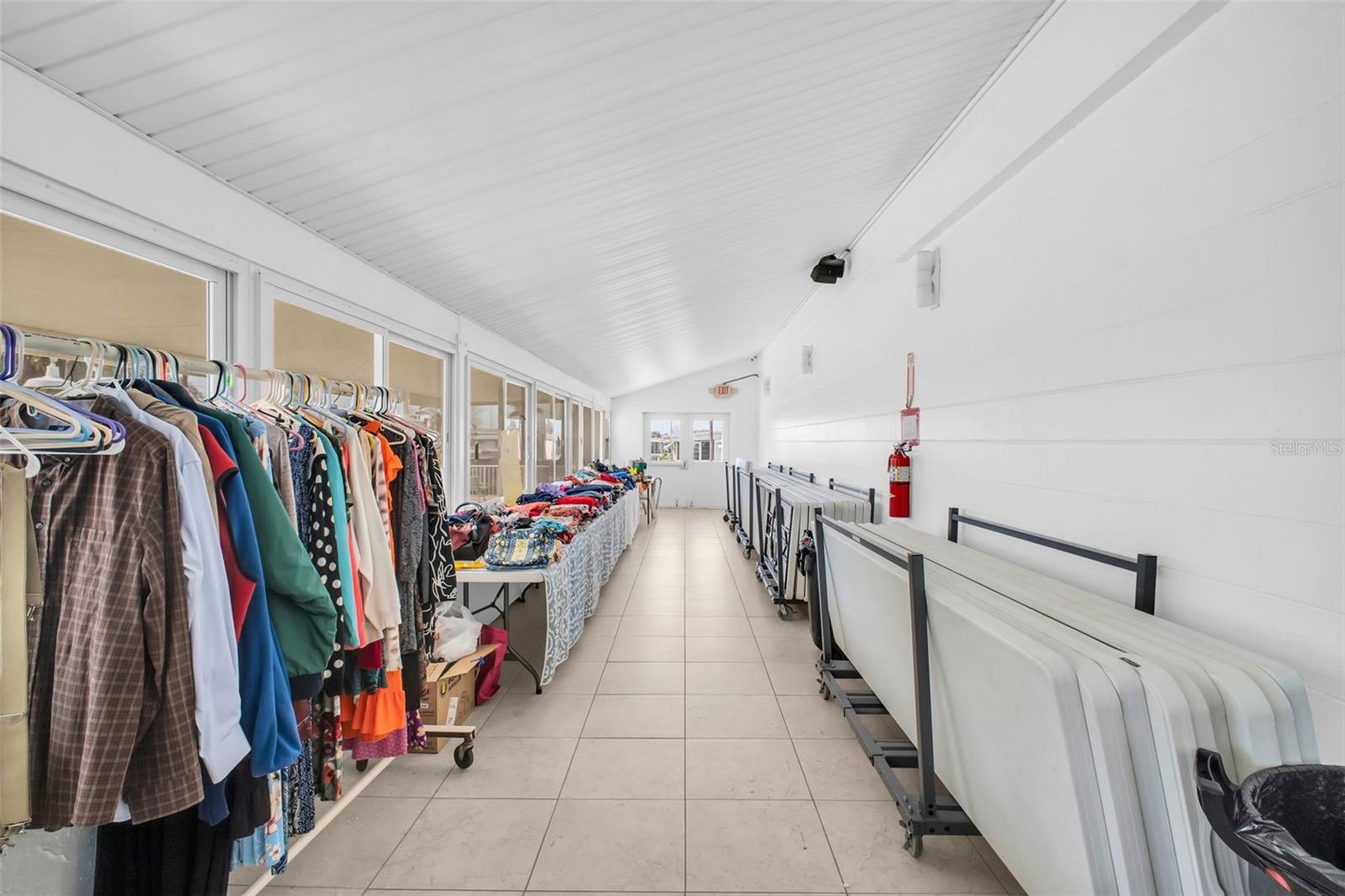 Image 30 of 58 For 2033 Maui Drive