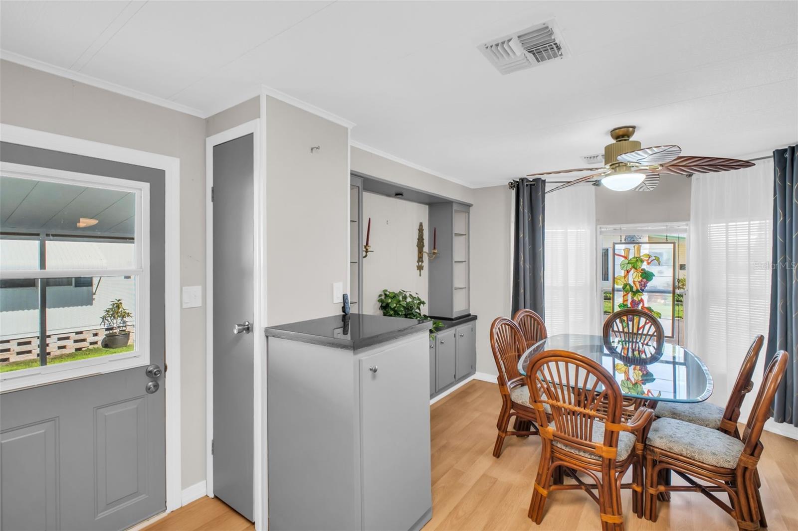 Image 38 of 58 For 2033 Maui Drive