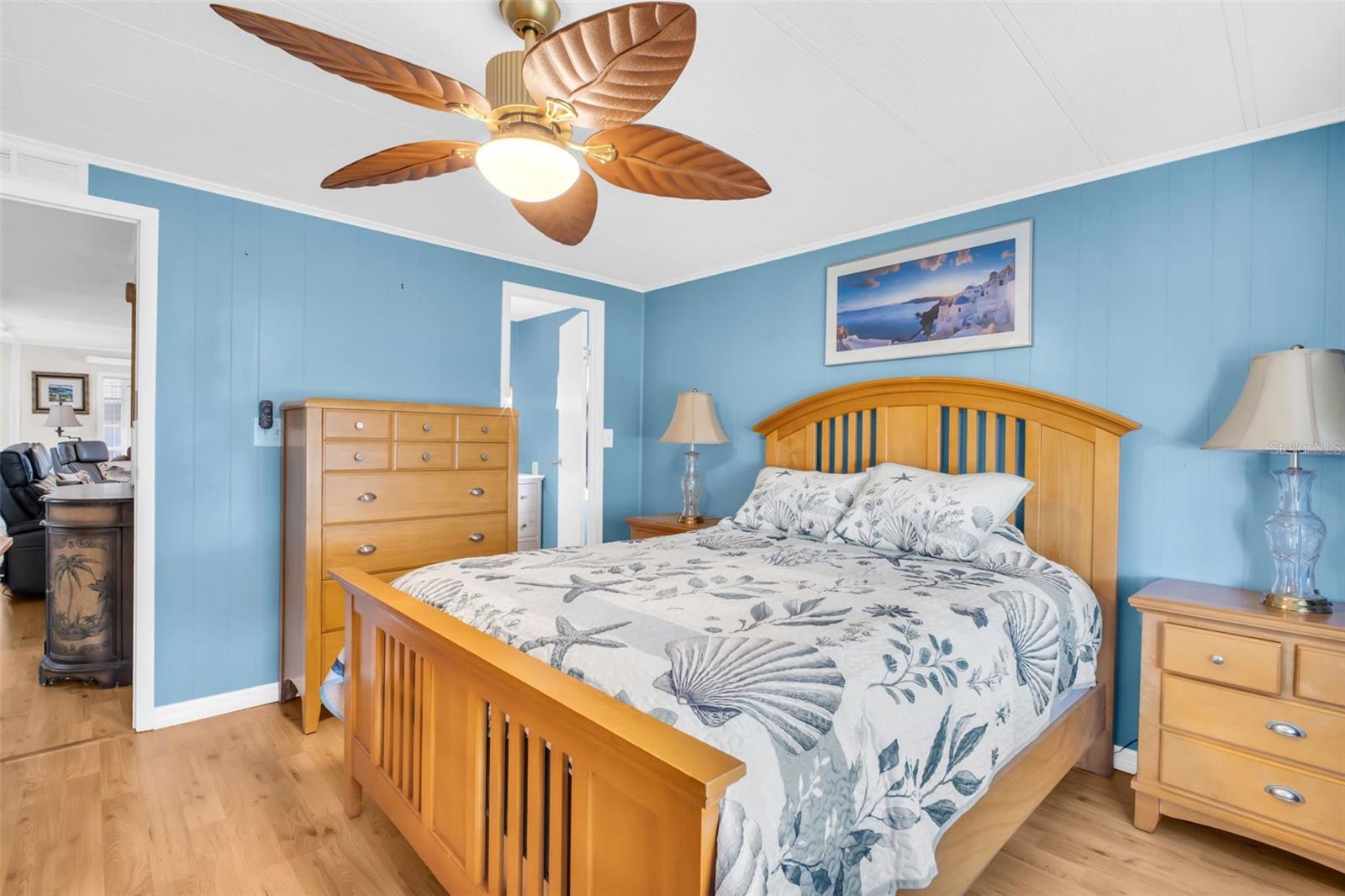 Image 42 of 58 For 2033 Maui Drive