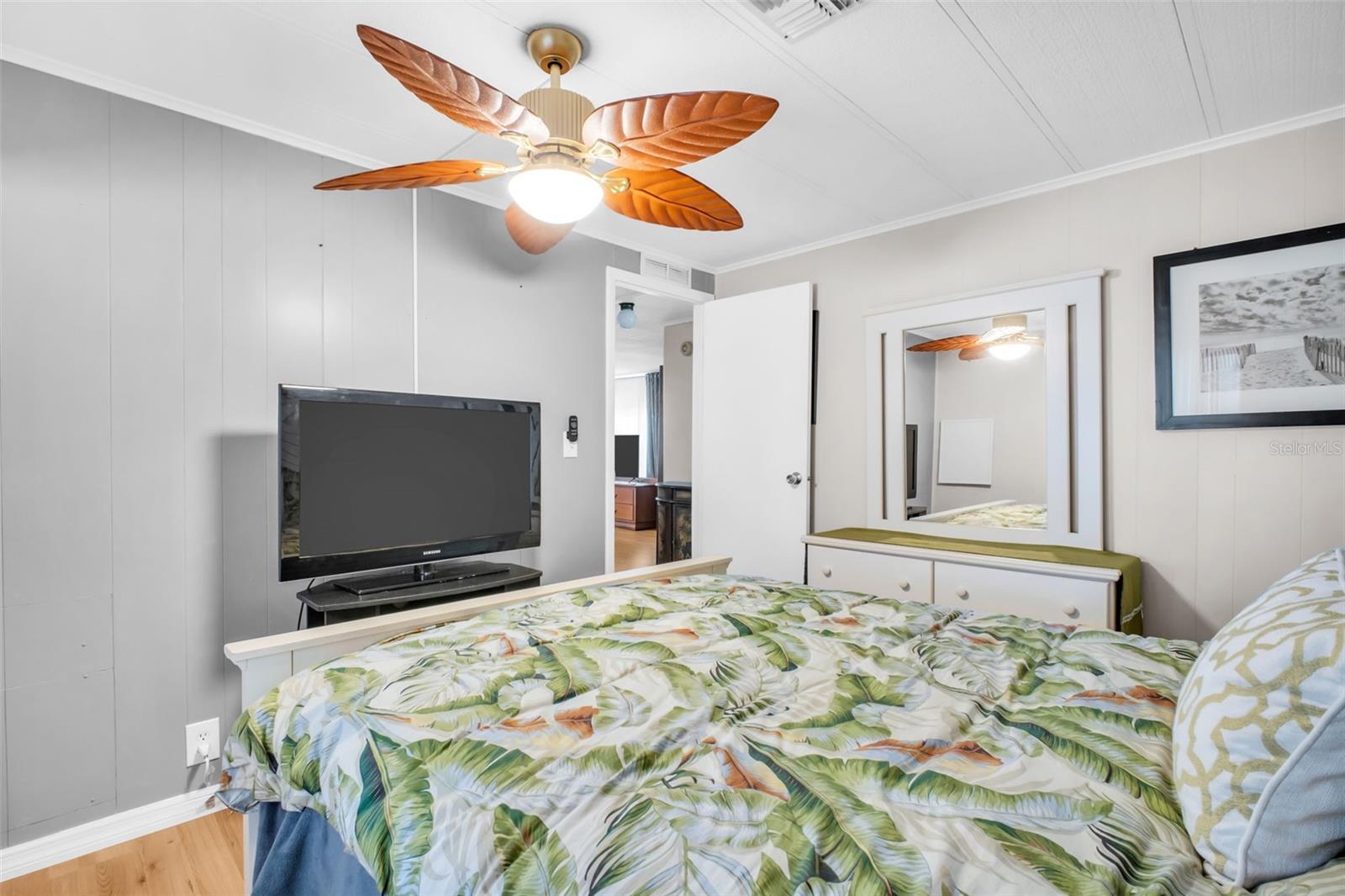 Image 47 of 58 For 2033 Maui Drive