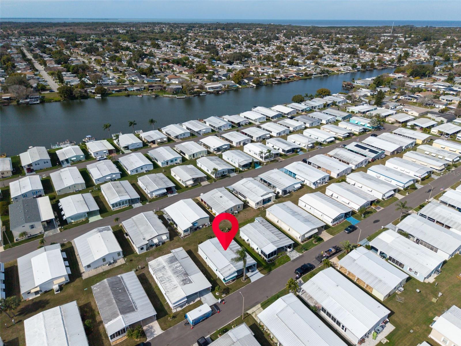 Image 51 of 58 For 2033 Maui Drive