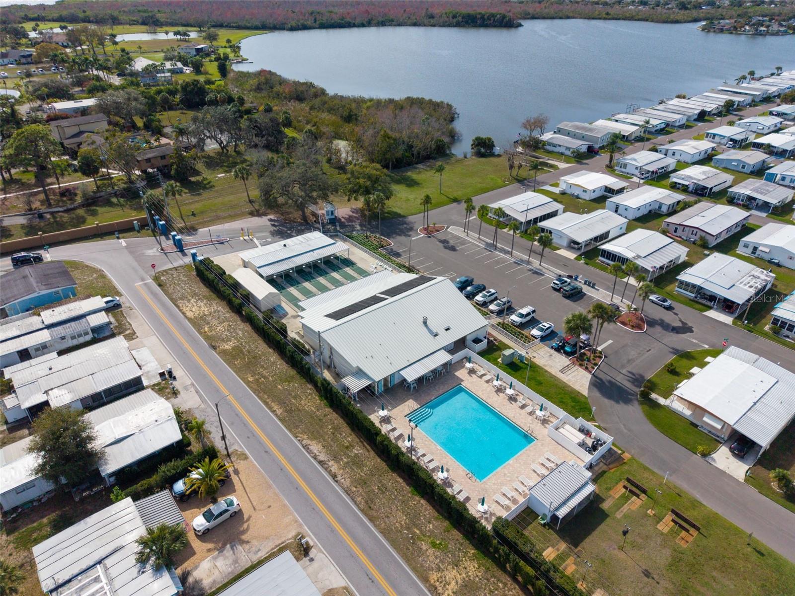 Image 57 of 58 For 2033 Maui Drive