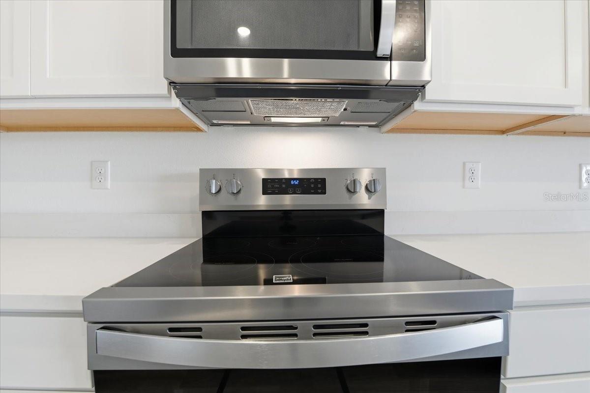 Image 12 of 38 For 8066 Swan Mist Way