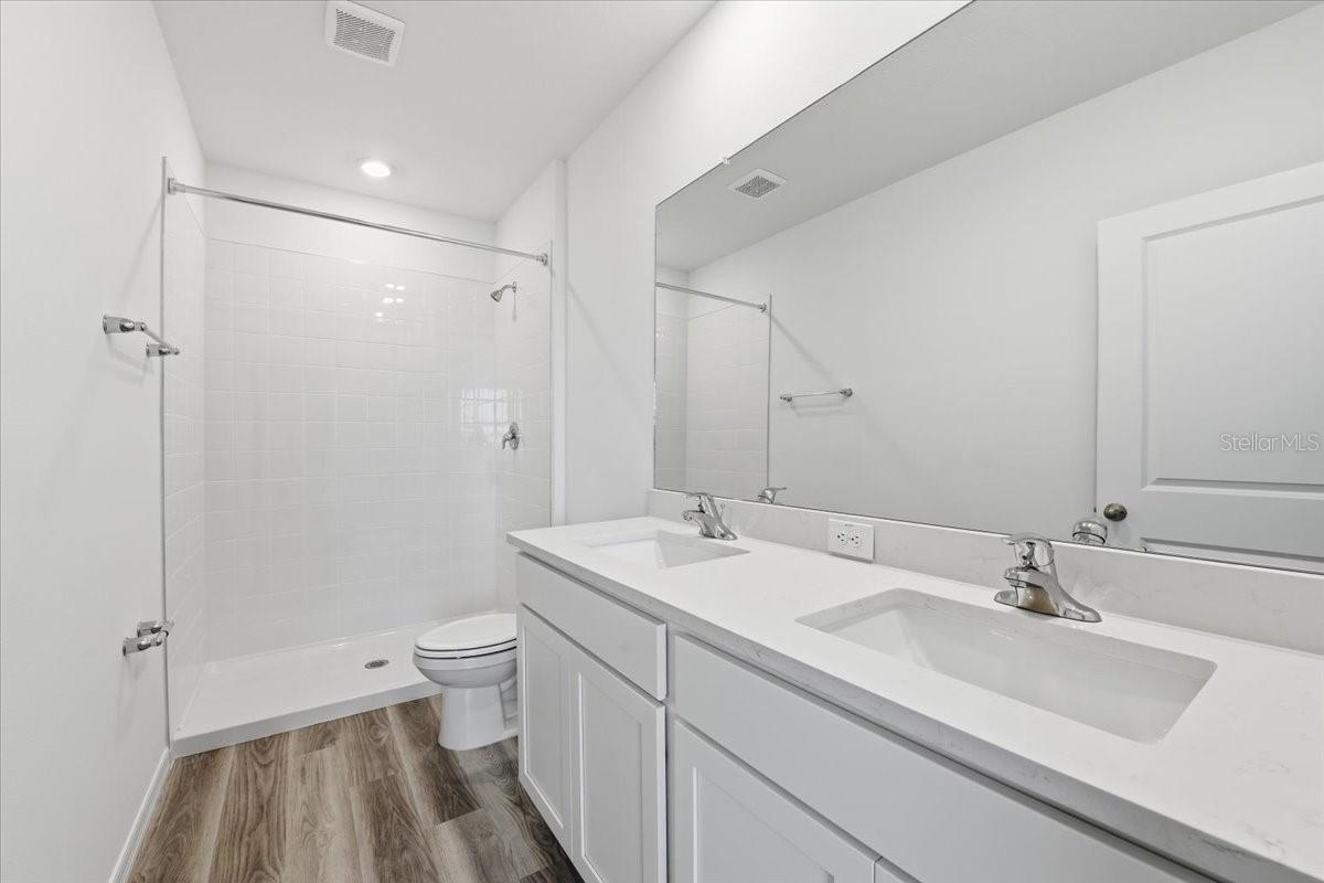 Image 15 of 38 For 8066 Swan Mist Way