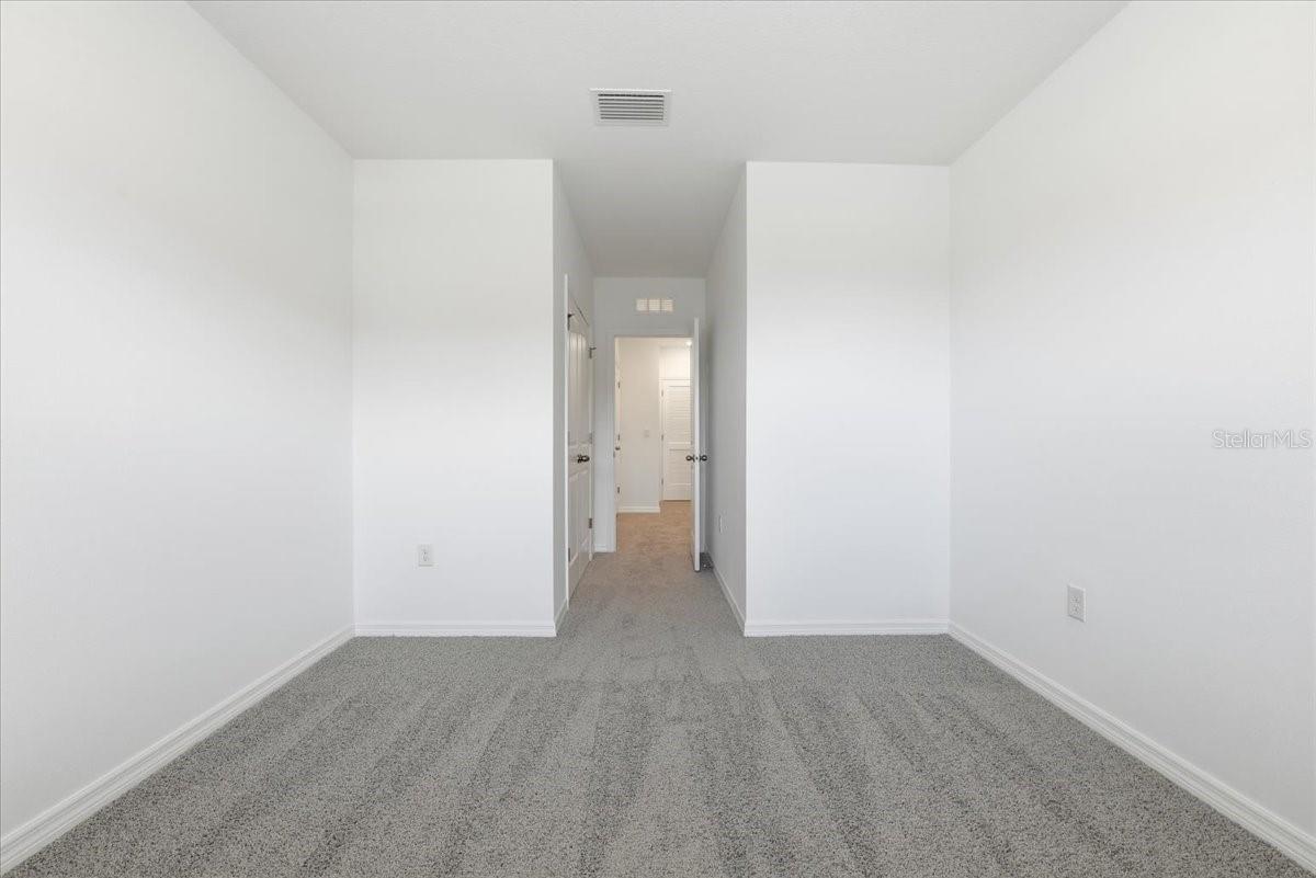 Image 17 of 38 For 8066 Swan Mist Way