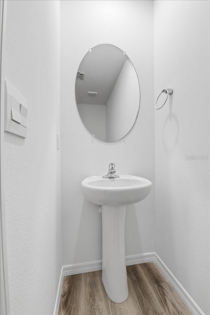 Image 24 of 38 For 8066 Swan Mist Way